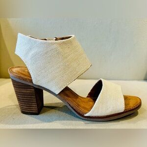 TOMS Majorca Cutout sandal